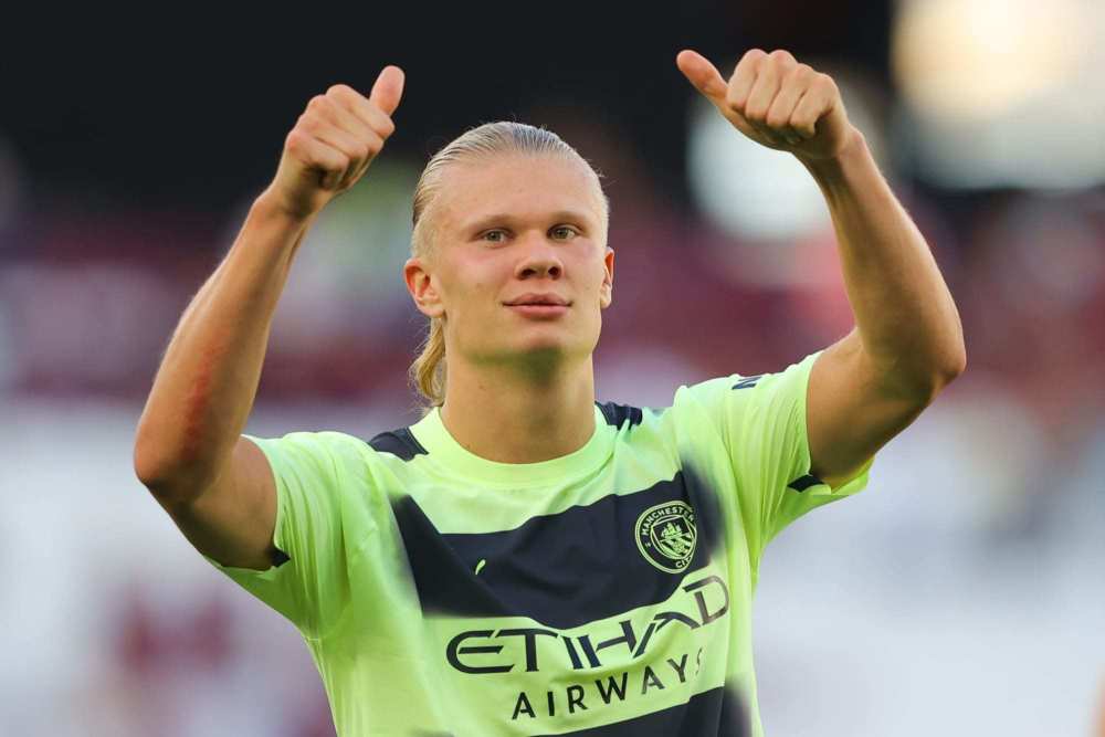 基恩怒批芒特：在场上就像小学生，这种球员拉低曼联整体水准