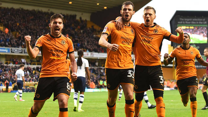 内马尔伤愈回归展现无解技术（内马尔伤愈归来再现无解神技）