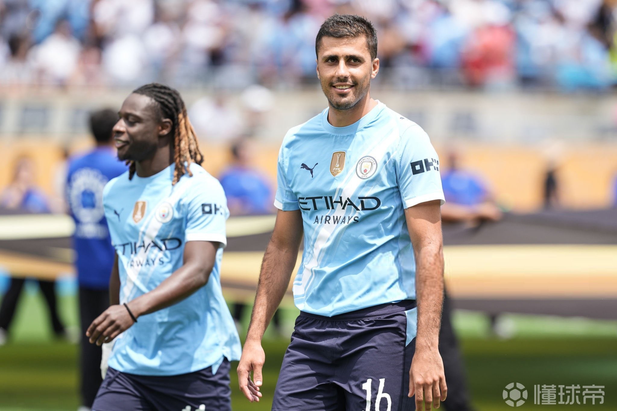 国脚连续两场关键进球（国脚两战连斩关键球）