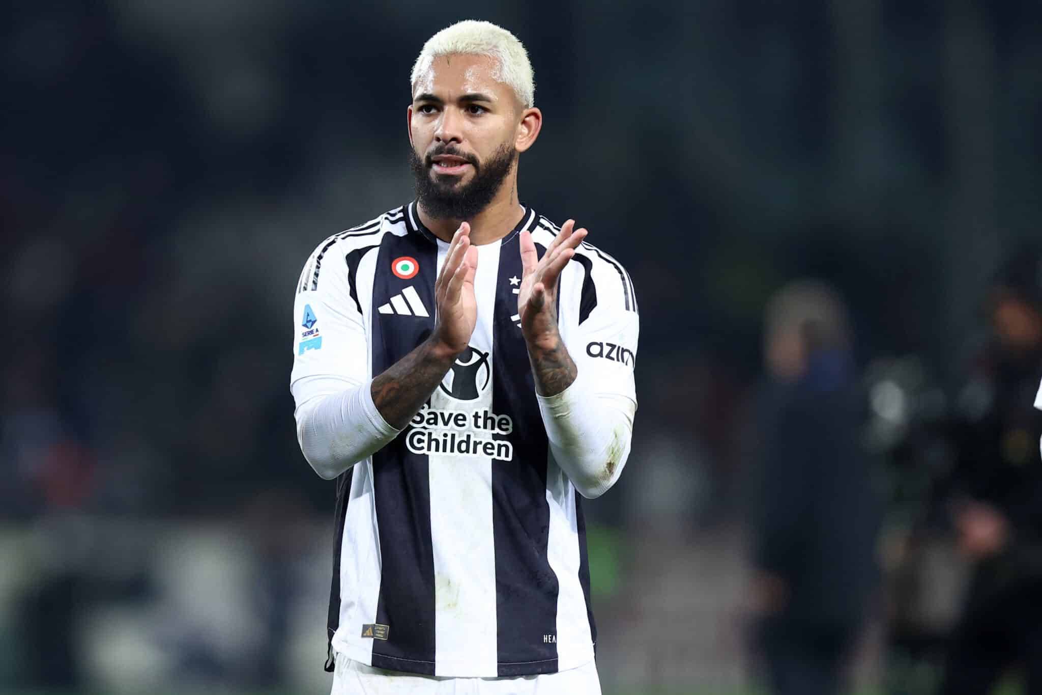 埃斯特旺：安帅在很多方面都帮了我，比赛后还给了我一个拥抱（埃斯特旺：安帅对我帮助良多，赛后还给了我一个拥抱）