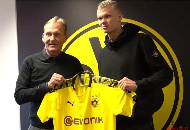 巴蒂：没有什么能永垂不朽，能享受梅西的足球这么久已足够幸运（巴蒂：世间无永恒，能长久欣赏梅西的足球已是幸运）