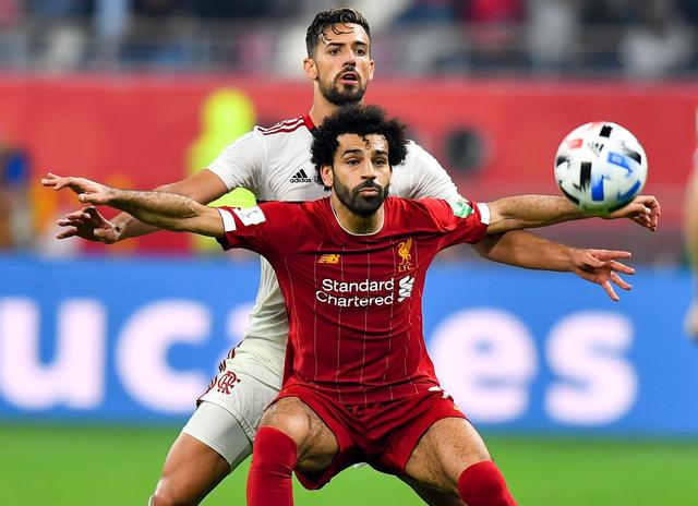 跟队：米兰双雄在为新球场找命名商，目标带来每年超2000万欧收入（记者：米兰双雄为新球场招募冠名商，年收入目标超过2000万欧元）