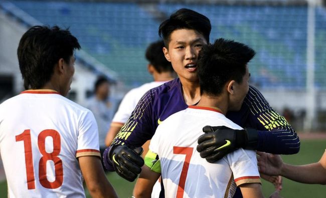 阿斯报：塞维利亚出售升温已超3亿估值，多家外国财团参与争抢（《阿斯》：塞维利亚出售升温，估值破3亿，多家海外财团竞逐）