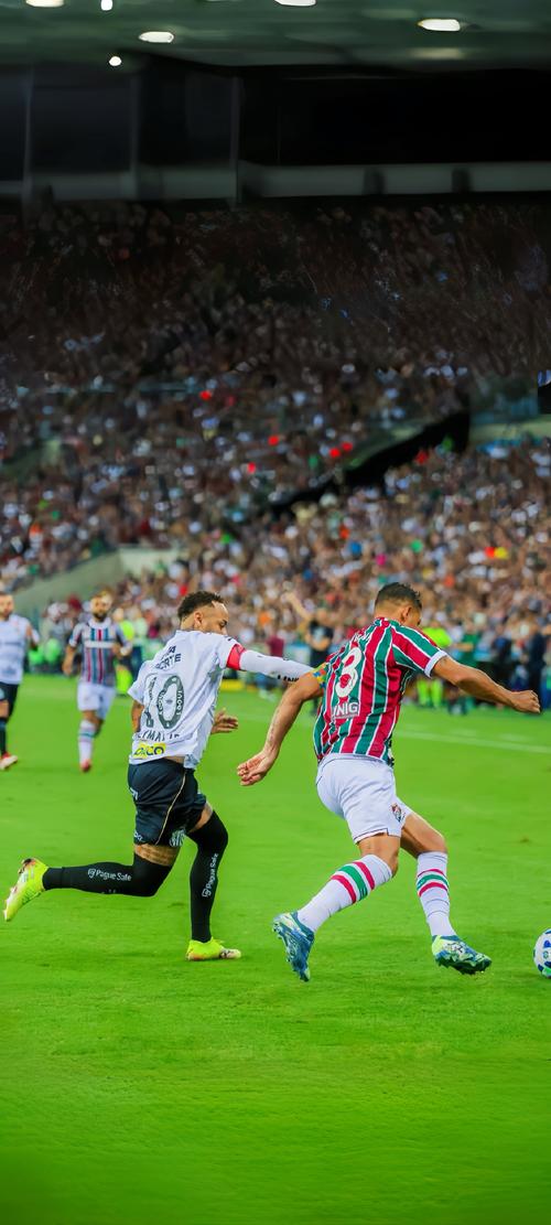 阿韦洛亚：霍安很有潜力，但需更刻苦训练才能进入皇马一线队（阿韦洛亚称霍安潜力十足，但仍需加倍苦练方可跻身皇马一线队）