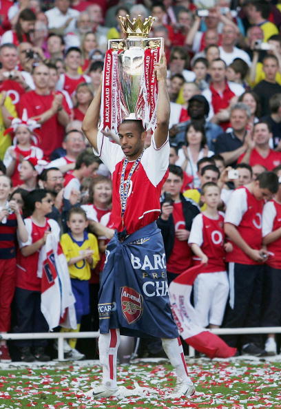 爷青回，维耶里社媒晒与大罗、巴乔、托蒂、卡纳瓦罗等人合照（回忆杀！维耶里社媒晒与罗纳尔多、巴乔、托蒂、卡纳瓦罗等传奇合影）