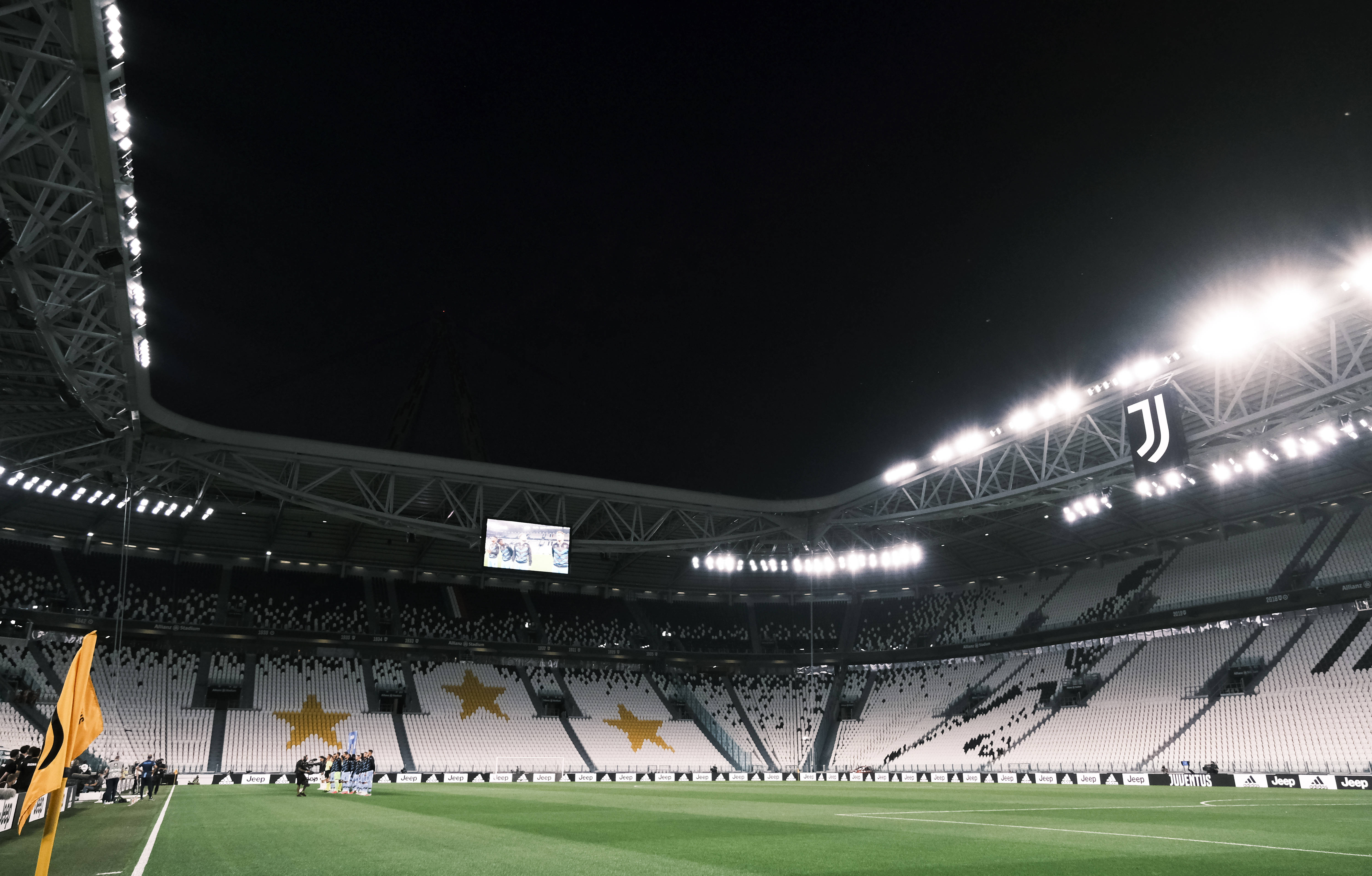 国脚连续两场关键进球（国脚两战连斩关键球）