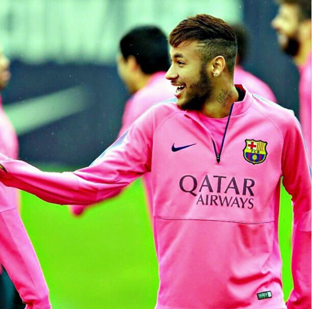 皮克：巴萨本赛季能竞争所有赛事的冠军，包括欧冠在内（皮克称巴萨本季有实力争夺各项冠军，欧冠亦在其中）