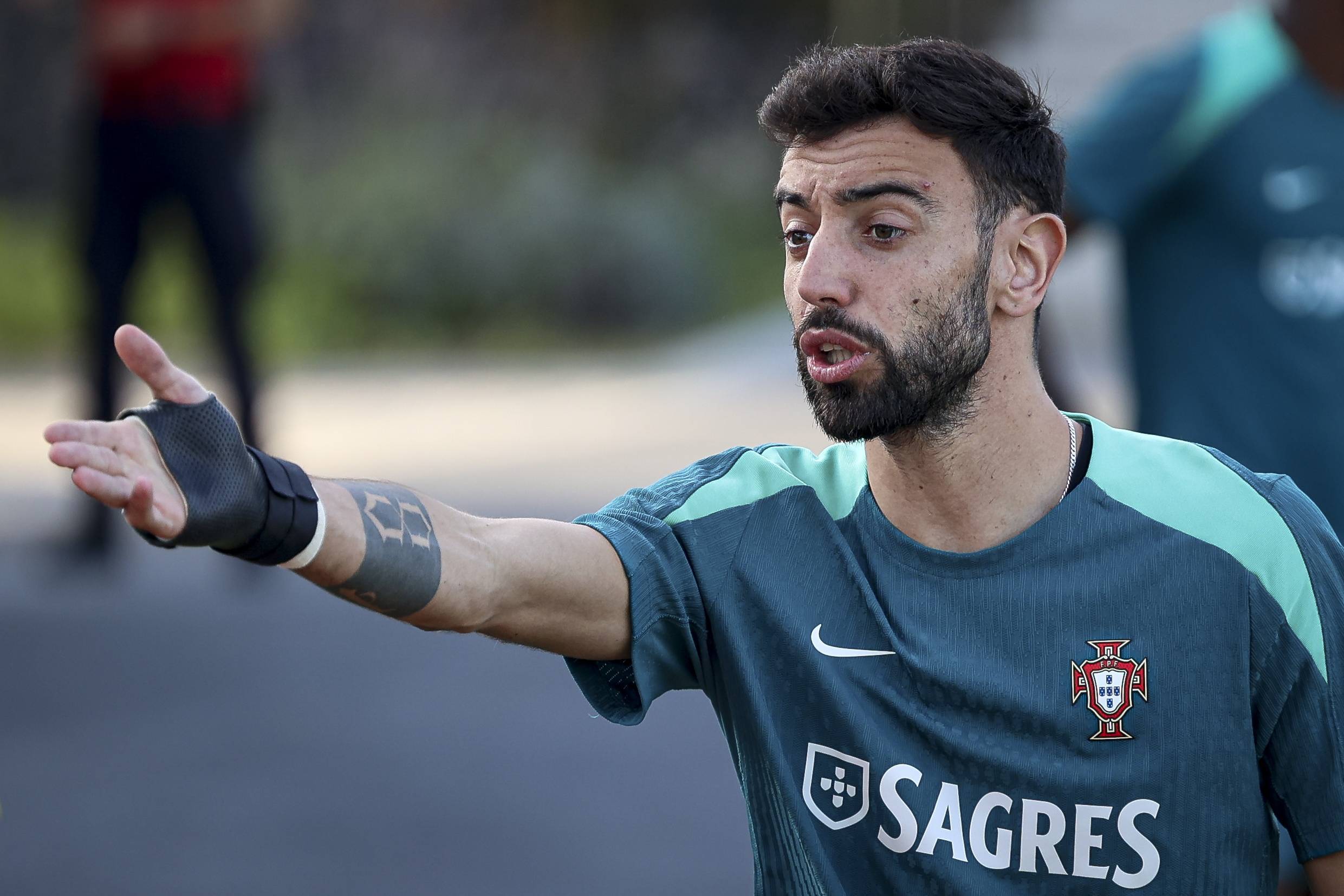 孔蒂：我承担全部责任，但每个人都不能只想自己的小菜园（孔蒂：责任我来扛，但大家不能只顾自家一亩三分地）