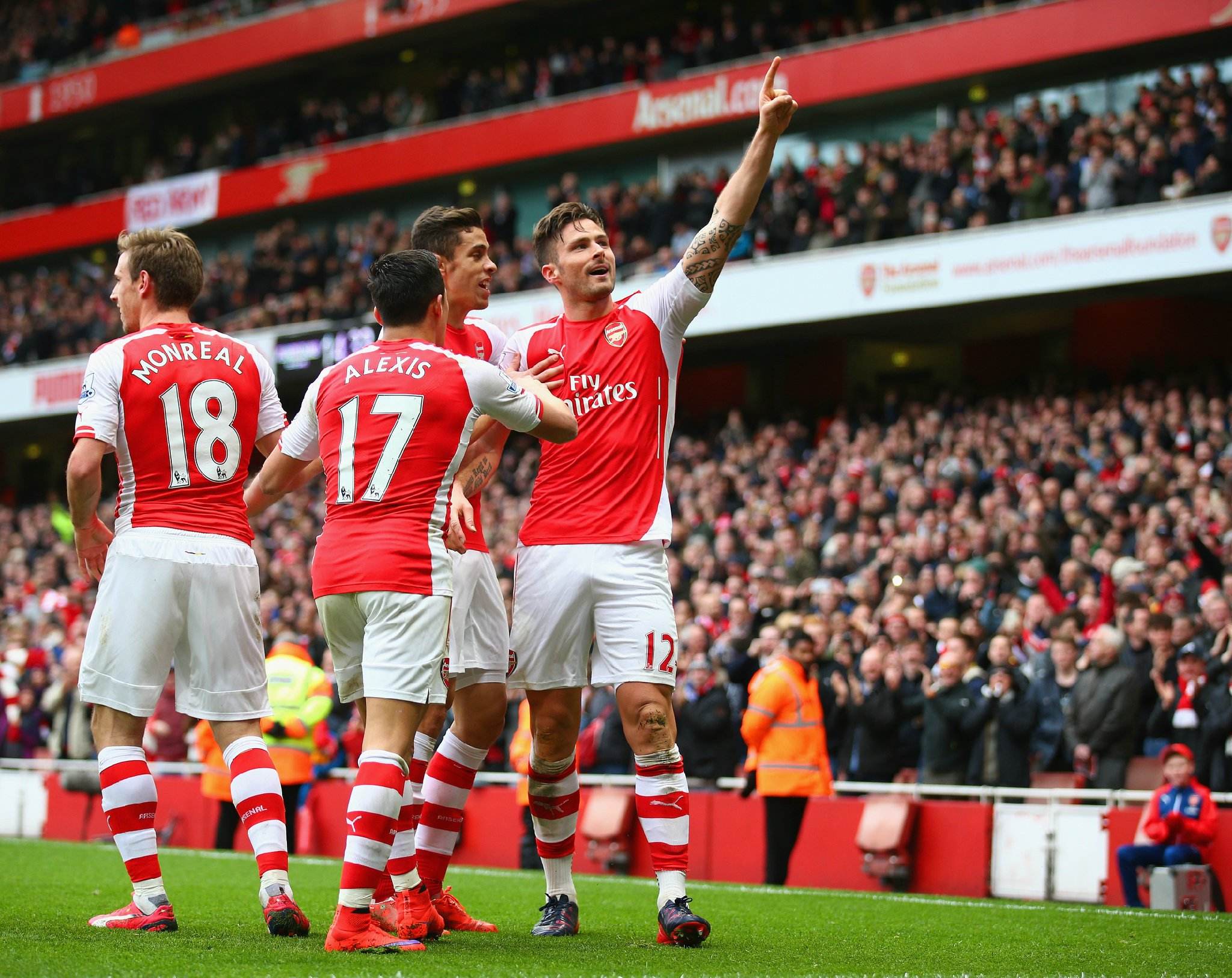 麦克丹尼尔斯第三节5中5轰12分，带领森林狼迫近比分（麦克丹尼尔斯第三节5投全中砍12分，助森林狼迫近比分）