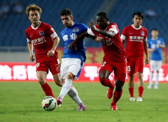 挪威客场4-1逆转意大利全胜晋级世界杯正赛，哈兰德梅开二度（哈兰德双响，挪威客场4比1逆转意大利，以全胜战绩直通世界杯正赛）