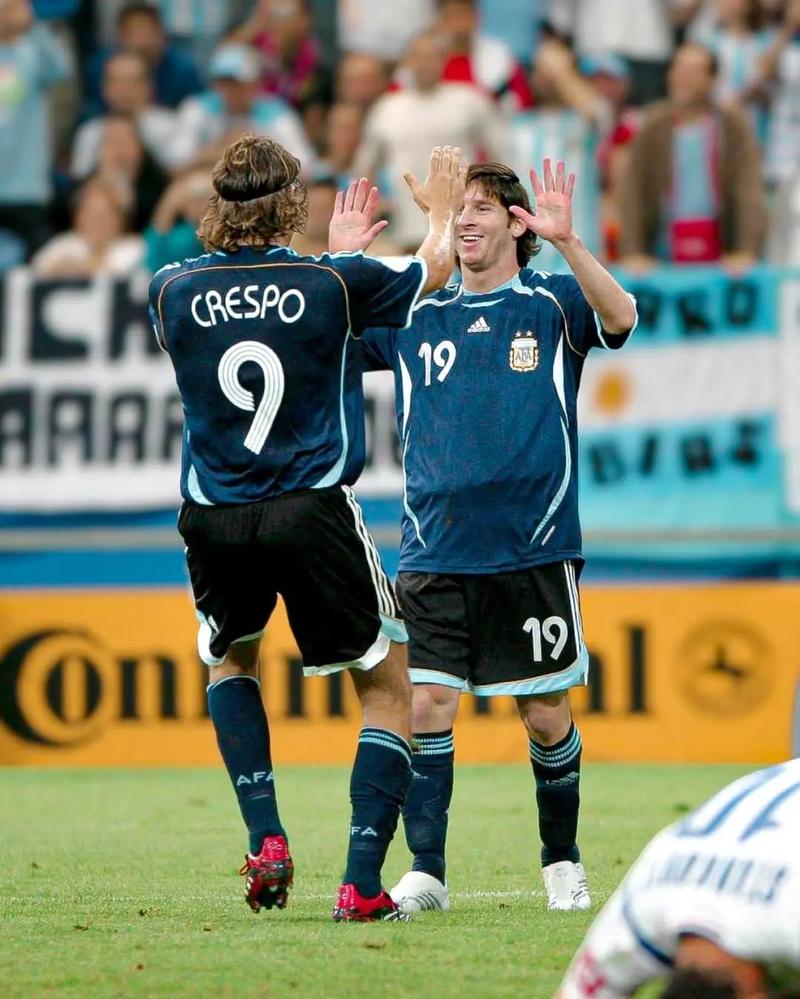 阿尔托贝利：劳塔罗欧洲最强之一；希望国米赢德比，他们更强（阿尔托贝利：劳塔罗跻身欧洲顶级；看好国米德比取胜，实力更胜一筹）