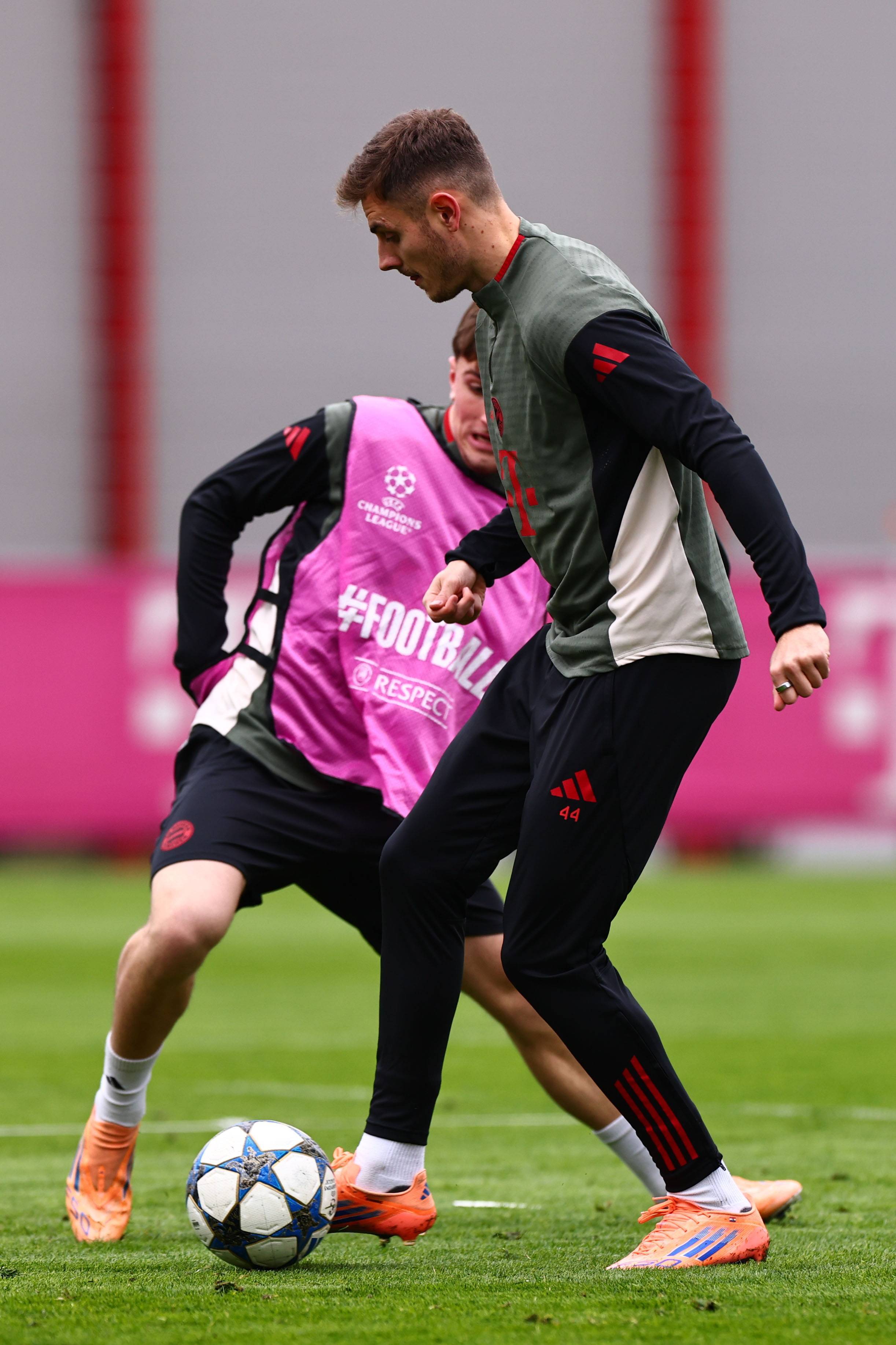 罗马诺：利马正随阿根廷队训练，有望国际比赛日后复出