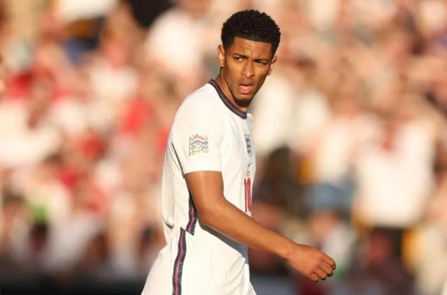 篮球篮网球员连续三场抢断上双（篮网球员已连续三场抢断达双位数）