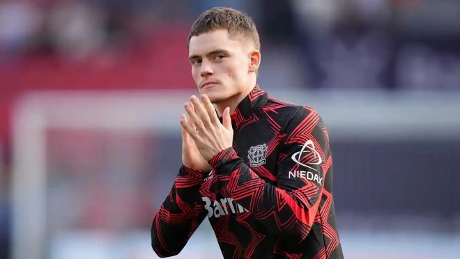 博洛尼亚vs那不勒斯：奥尔索利尼、达林加首发，麦克托米奈、霍伊伦出战（博洛尼亚迎战那不勒斯：奥尔索利尼、达林加进入首发，麦克托米奈与霍伊伦登场）