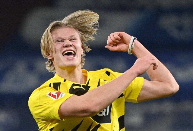 几十人参与斗殴，网传安徽省青少年足球联赛爆发大规模冲突（网传安徽省青少年足球联赛发生大规模冲突，数十人参与斗殴）