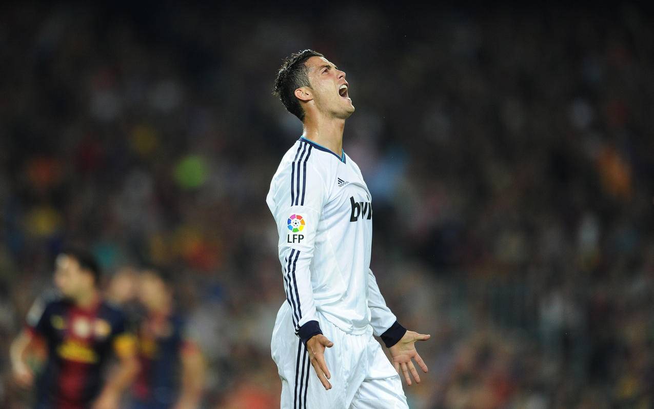 尴尬了！黄蜂关键时刻dnp鲍尔后打出26-8并赢下比赛（黄蜂关键时刻雪藏鲍尔，轰出26-8高潮并赢下比赛）