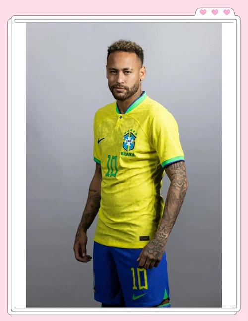 法尔克：拜仁正在为佩雷茨找寻新的外租球队，南安普顿有意（法尔克：拜仁正为佩雷茨物色新租借去处，南安普顿有意）